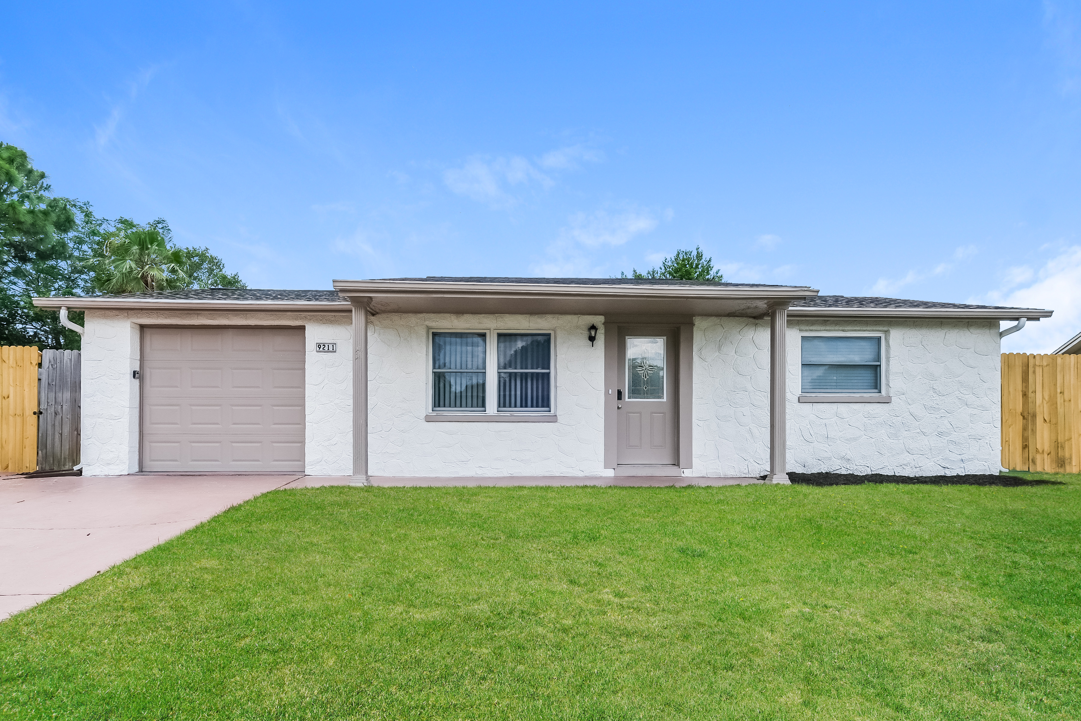 9211 CHATAM LN PORT RICHEY, FL 34668